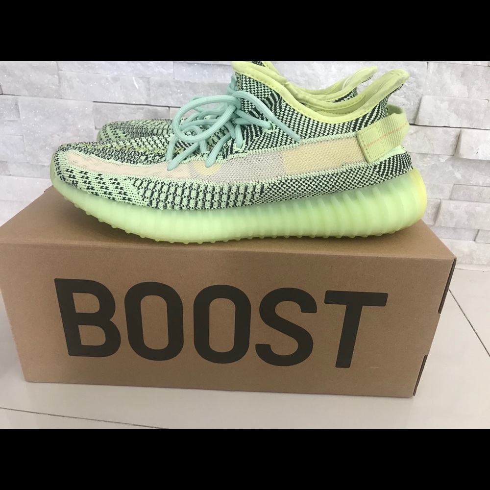 Yeezy Boost 350 V2